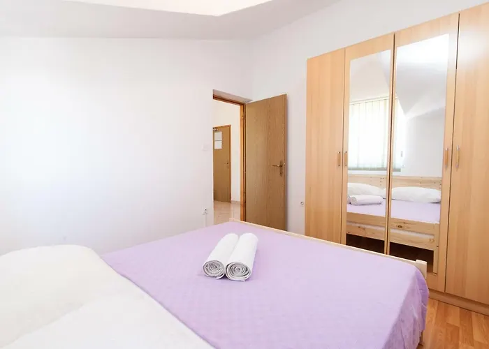 Mimi * ברודאריצה